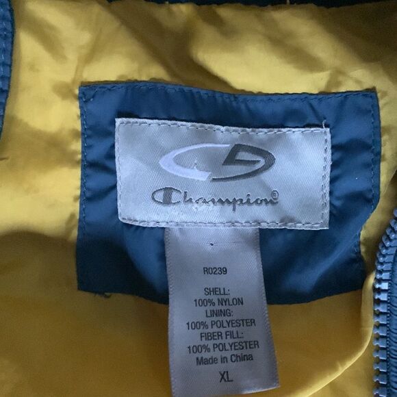 Y2K Puffer champion full zip jacket‎ - Picture 2 of 4